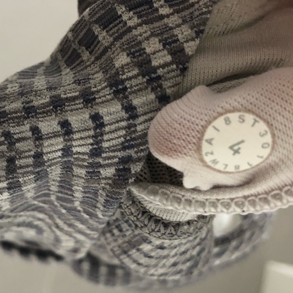 Lululemon Energy Bra Power Luxtreme Arrow Jacquard Battleship Silver Spo… - Picture 7 of 7